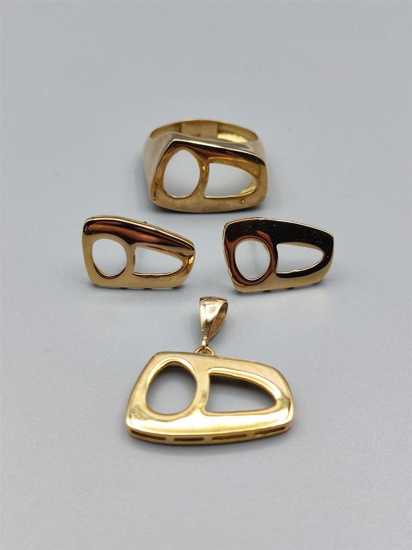 گوشواره نیمانی