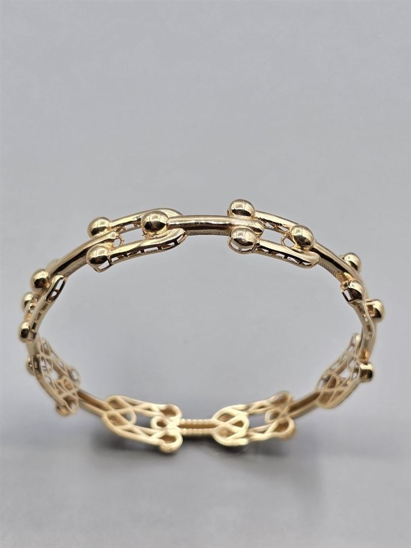 النگو تیفانی