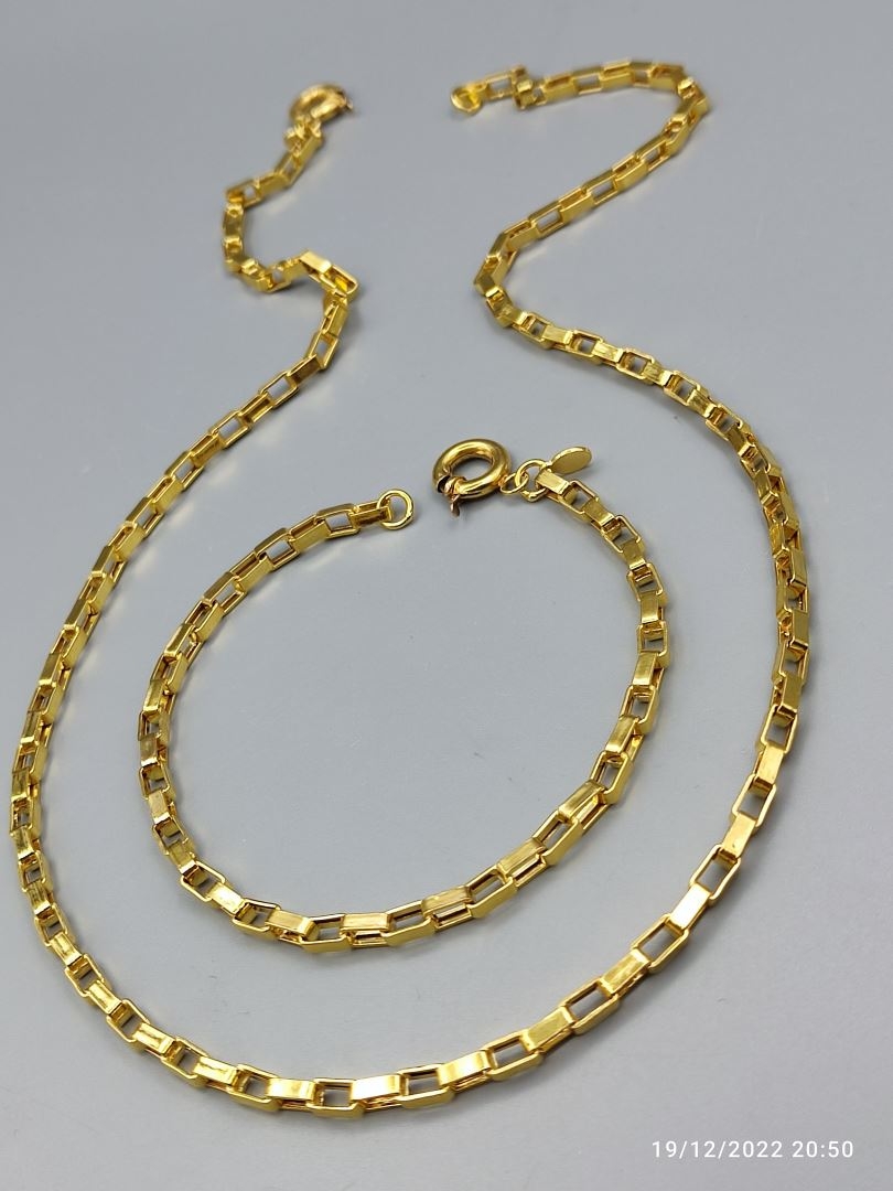 ست دستبند و گردنبند ورساچه