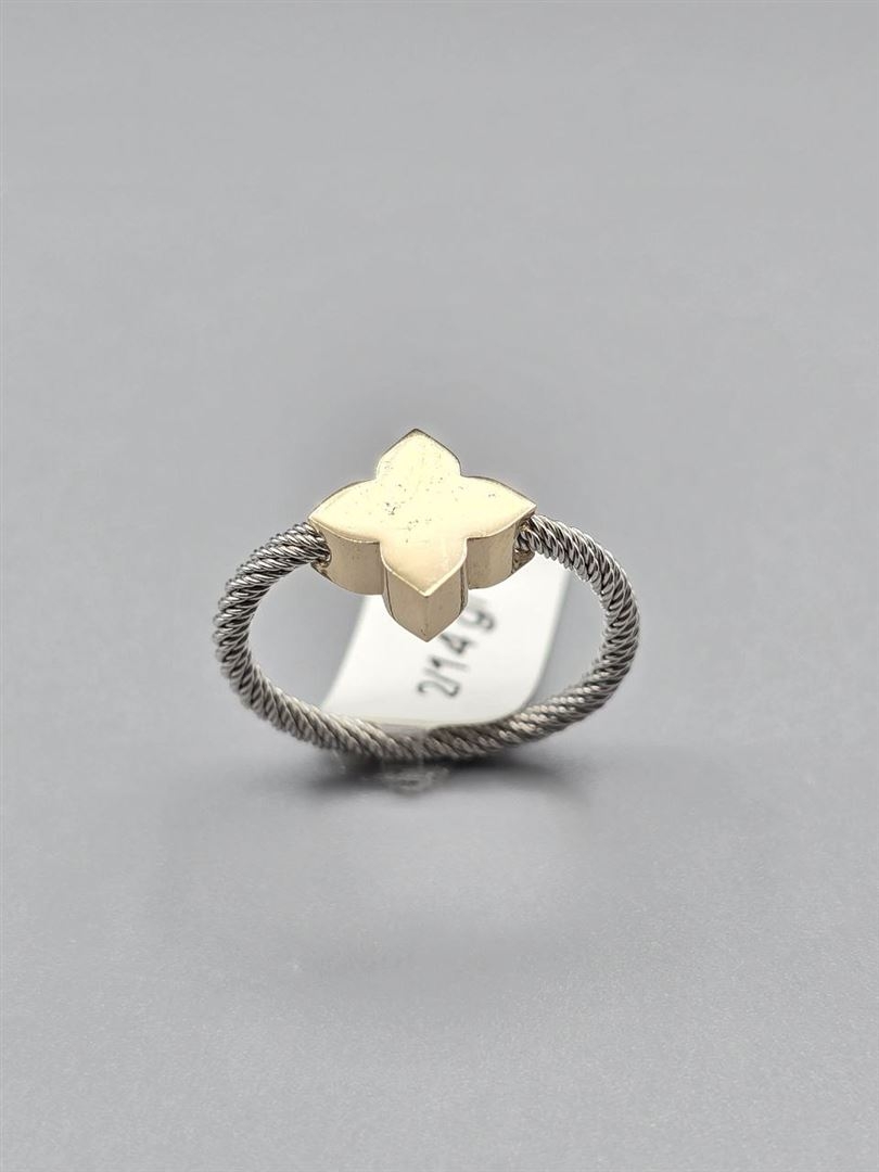 انگشتر فرد ونکلیف