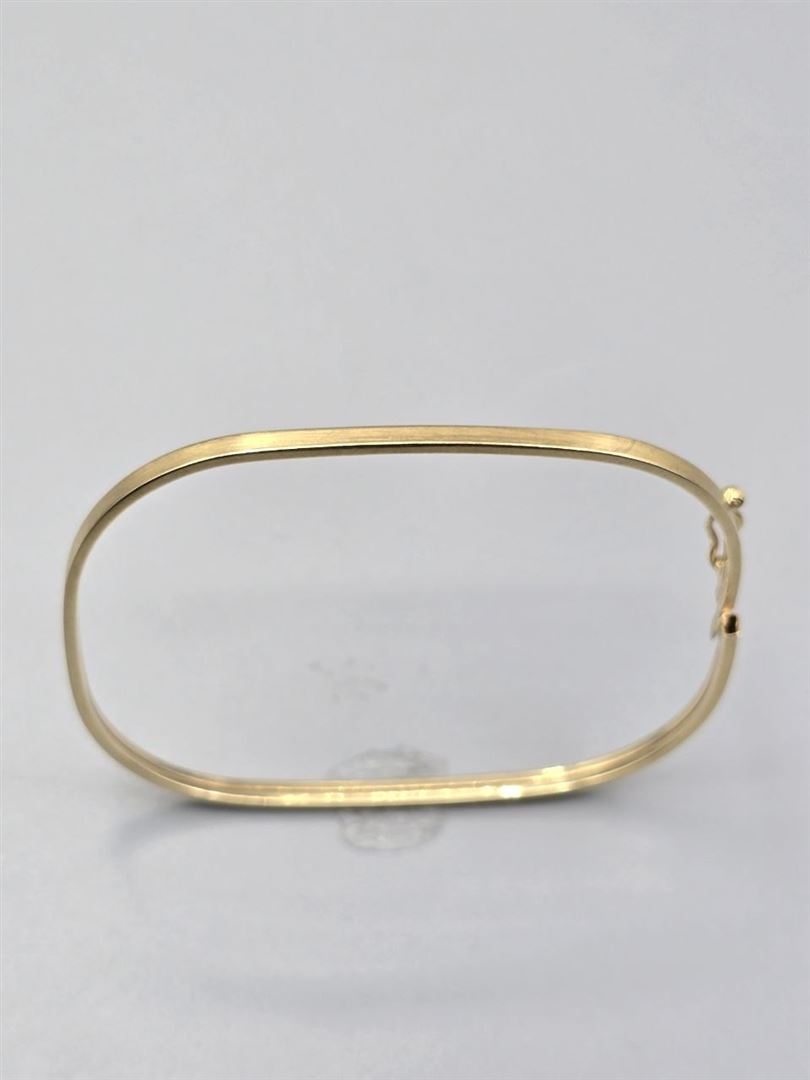 دستبند النگویی تلوزیونی