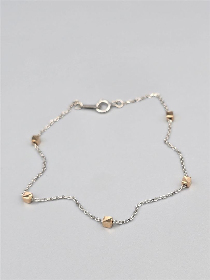 دستبند ایسکیوب