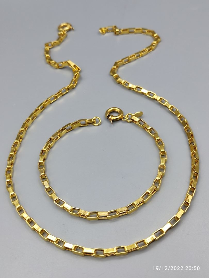 ست گردنبند و دستبند ورساچه