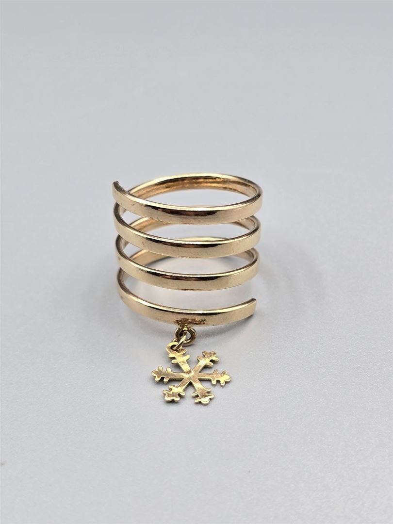 انگشتر ماری