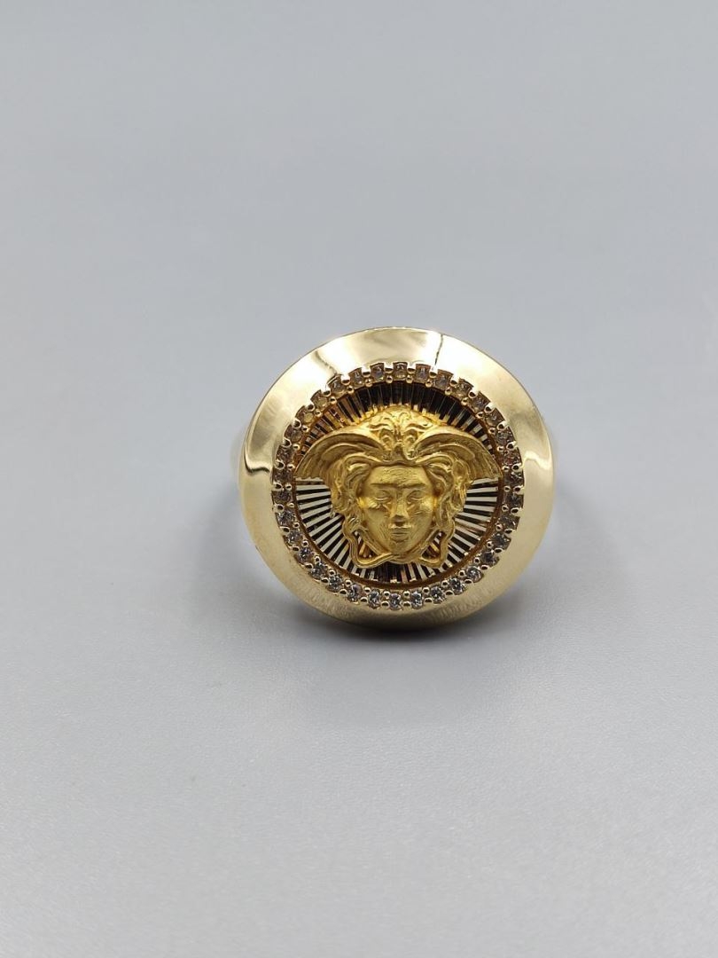 انگشتر ورساچه