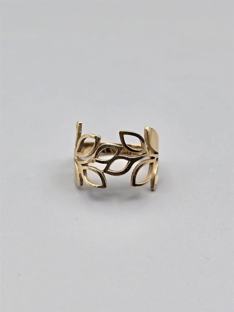 انگشتر برگ فانتزی