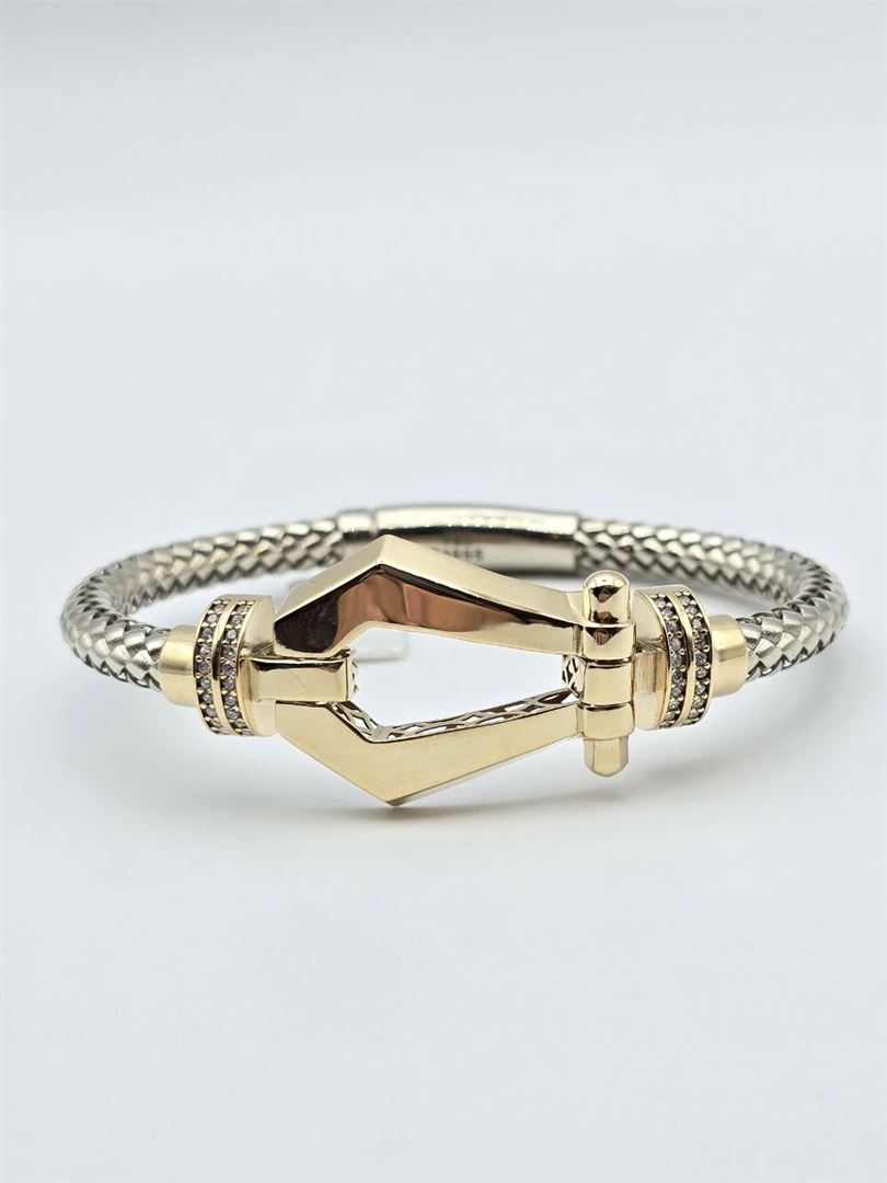 بنگل امگا فرگامو