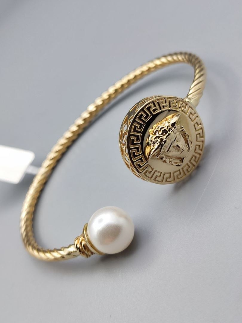 دستبند یورمن ورساچه