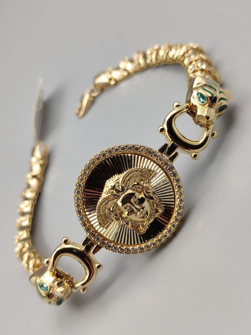 دستبند پنتر ورساچه