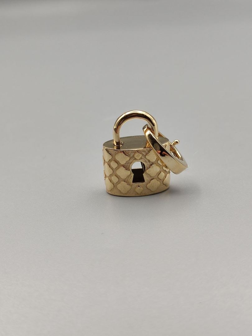 اویز قفل تیفانی