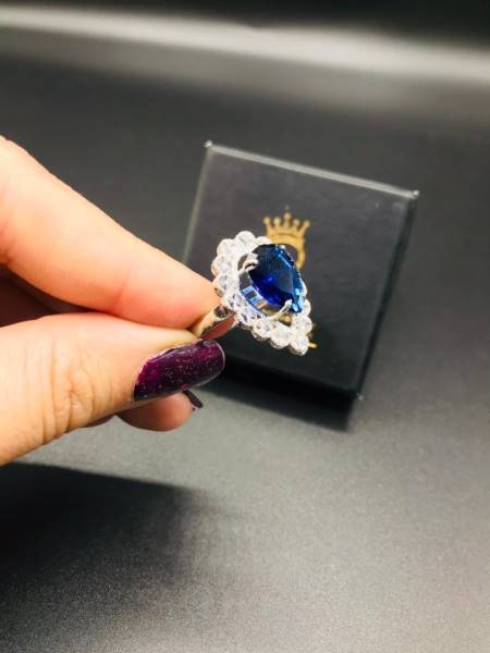 انگشتر یاقوت کبود تراش