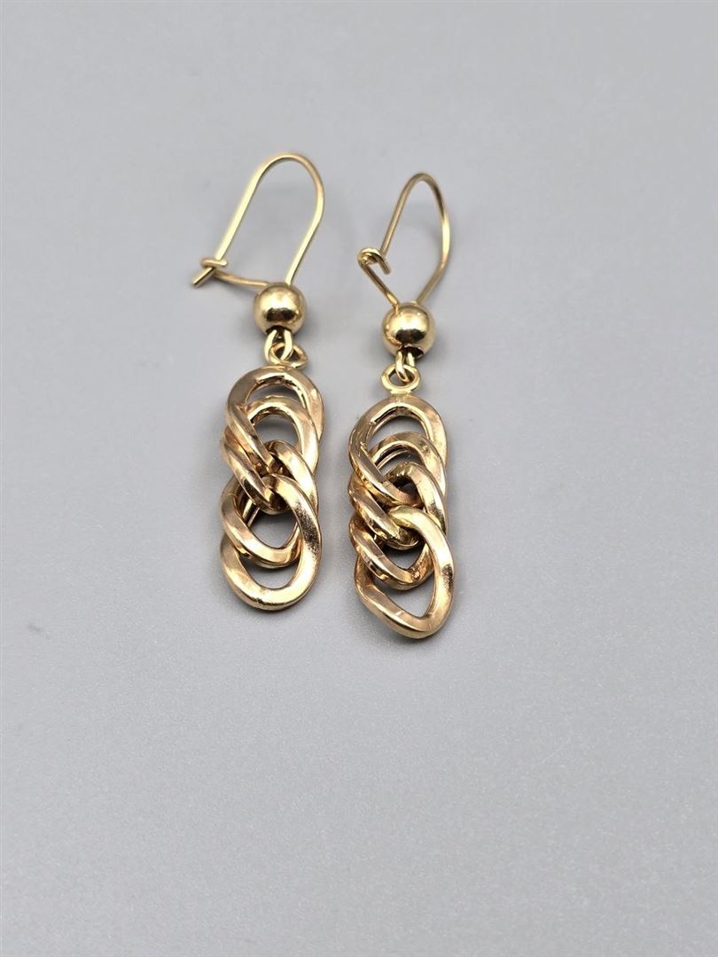 گوشواره شنل