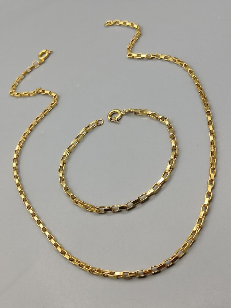 گردنبند دیپلمات