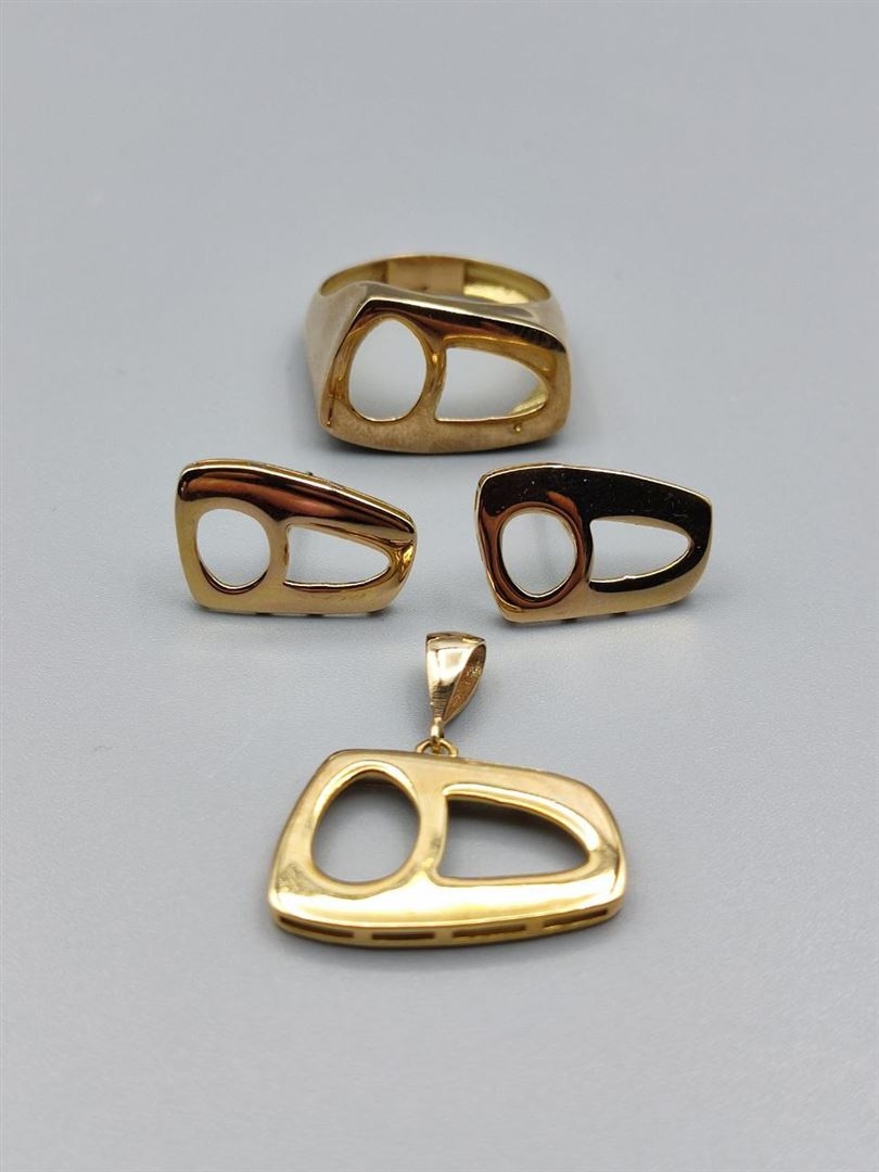 گوشواره نیمانی