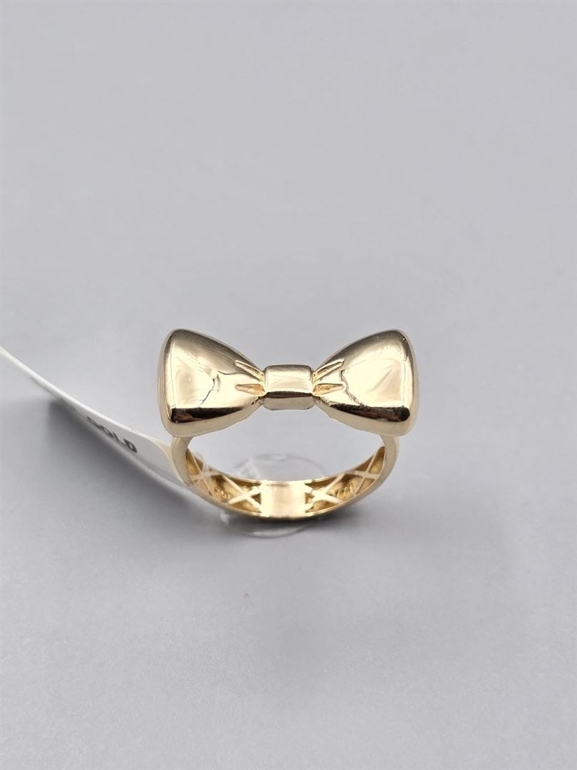 انگشتر پیزا