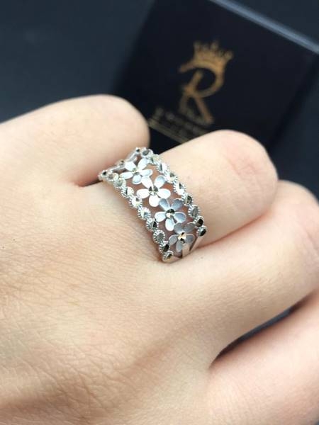 انگشتر شکوفه تراش