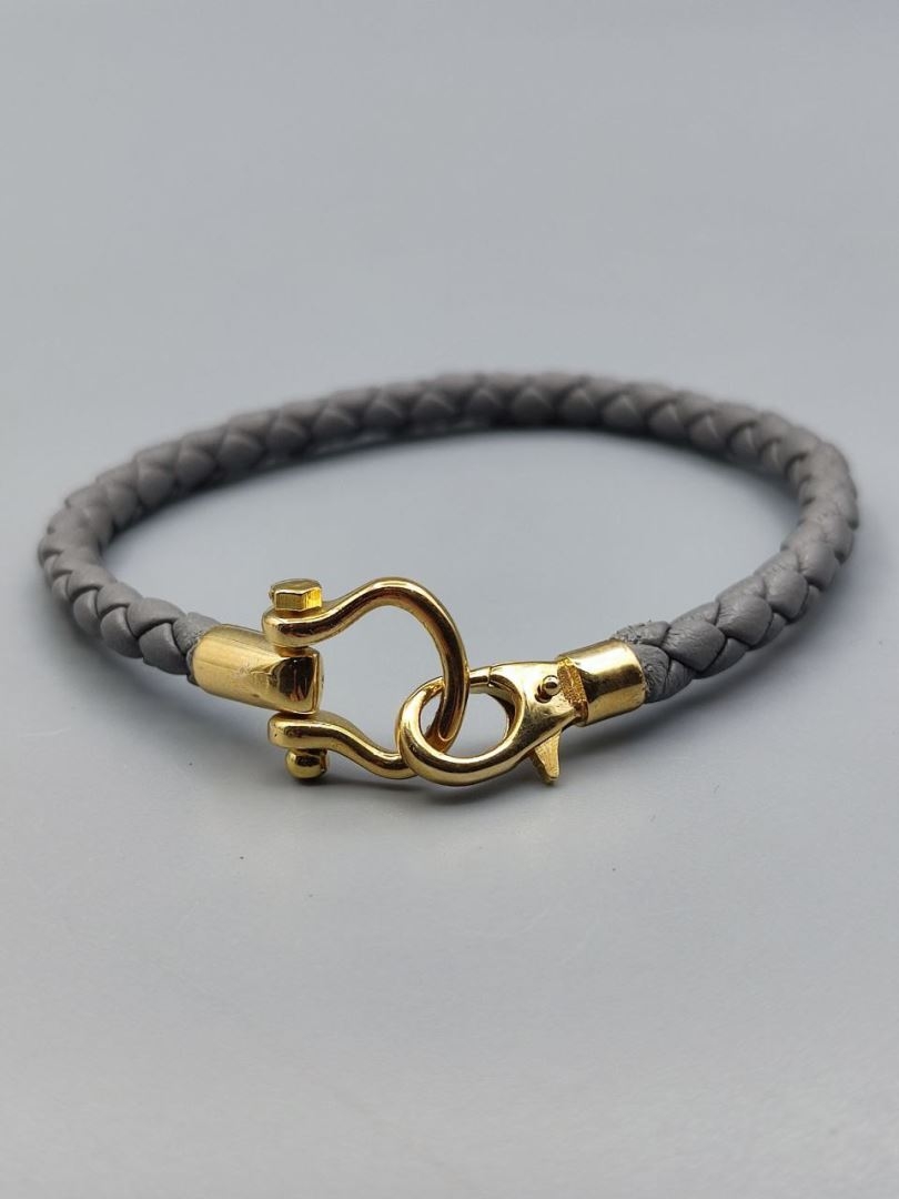 دستبند چرم امگا