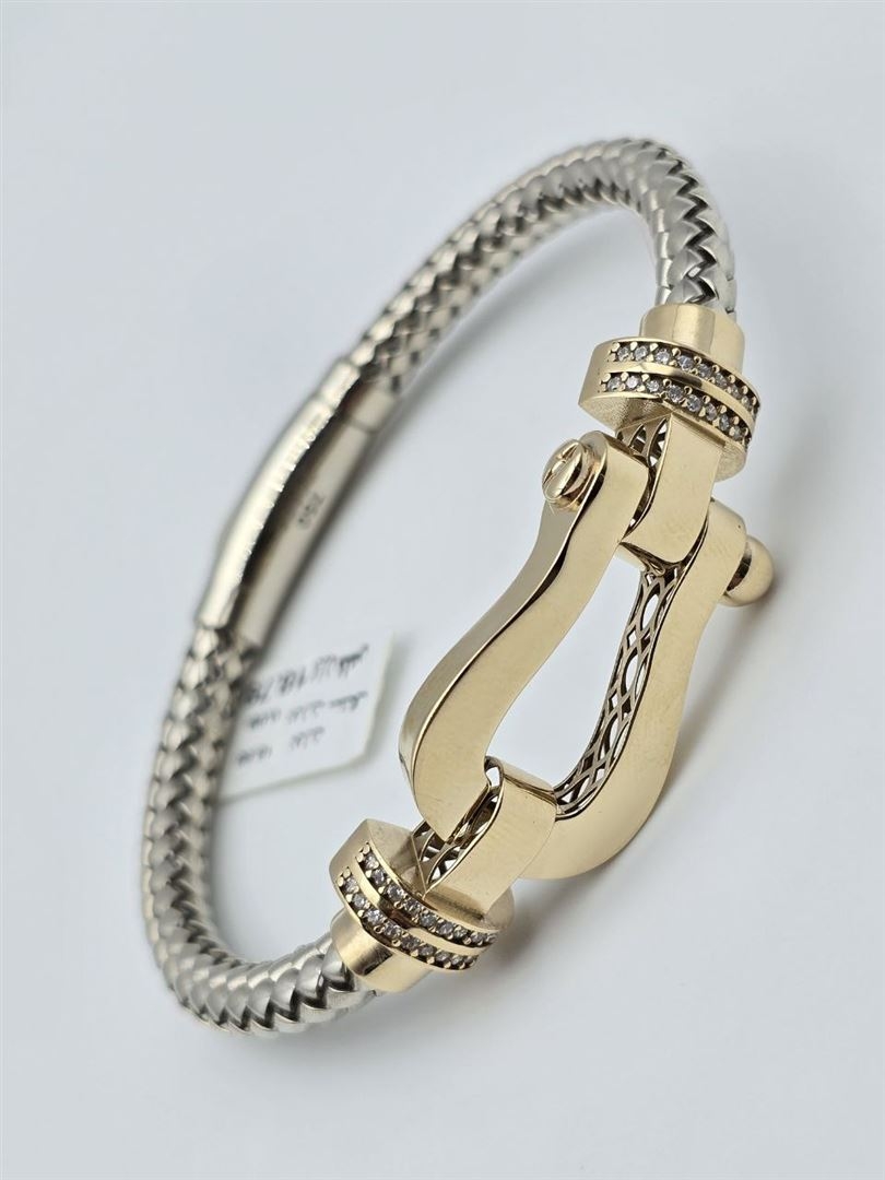 بنگل امگا فرگامو