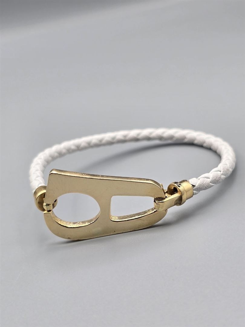 دستبند نیمانی چرم