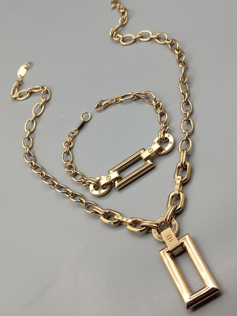 دستبند و گردنبند کارتیه ام جی ام