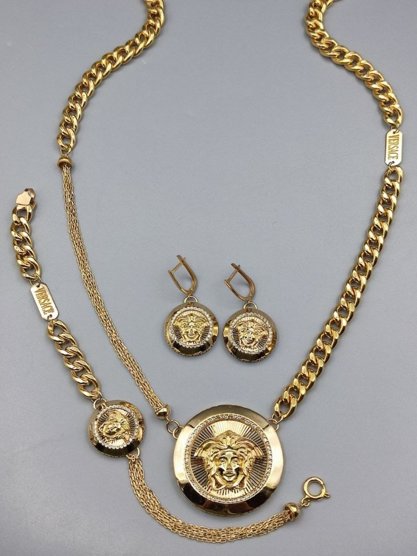 سرویس ورساچه