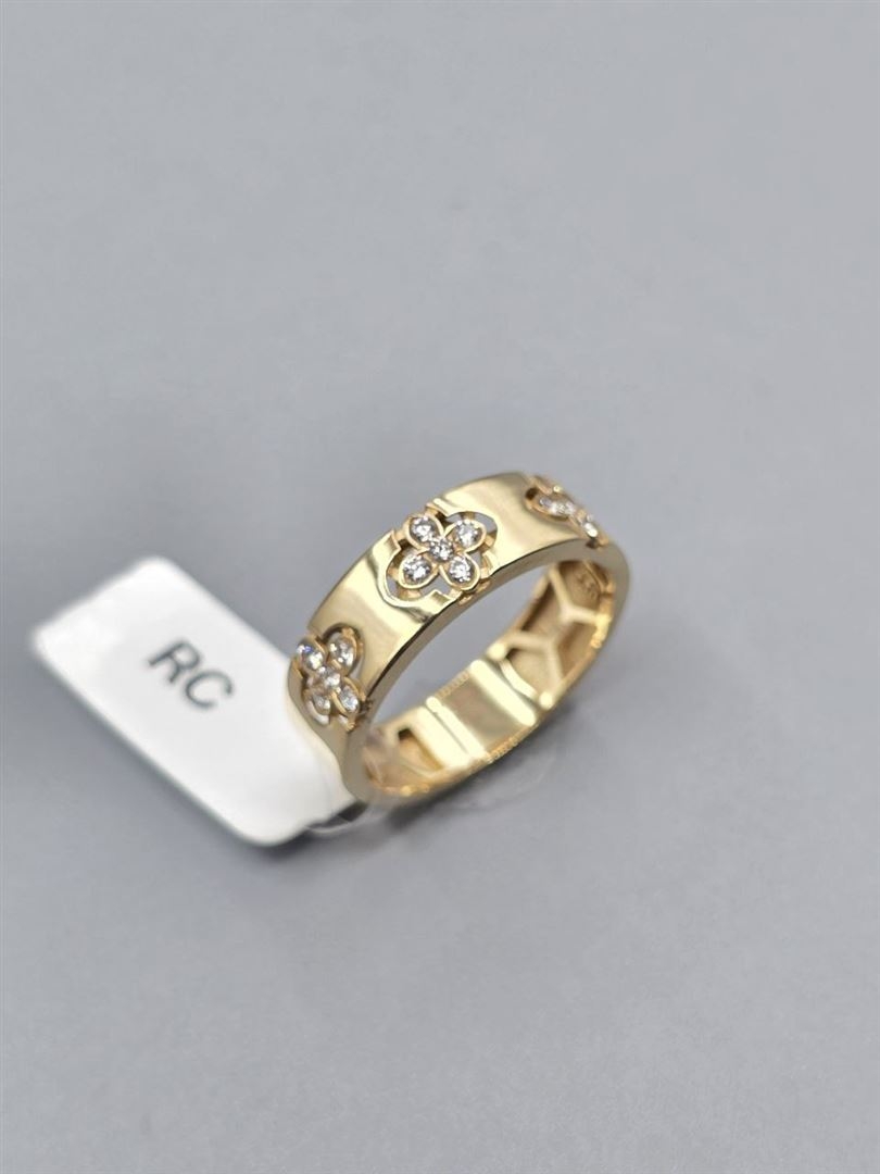 انگشتر روبرتو کویین