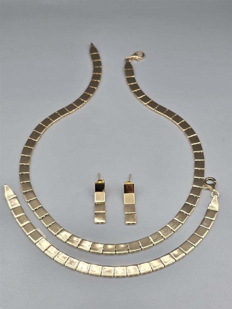 سرویس ایس کیوب