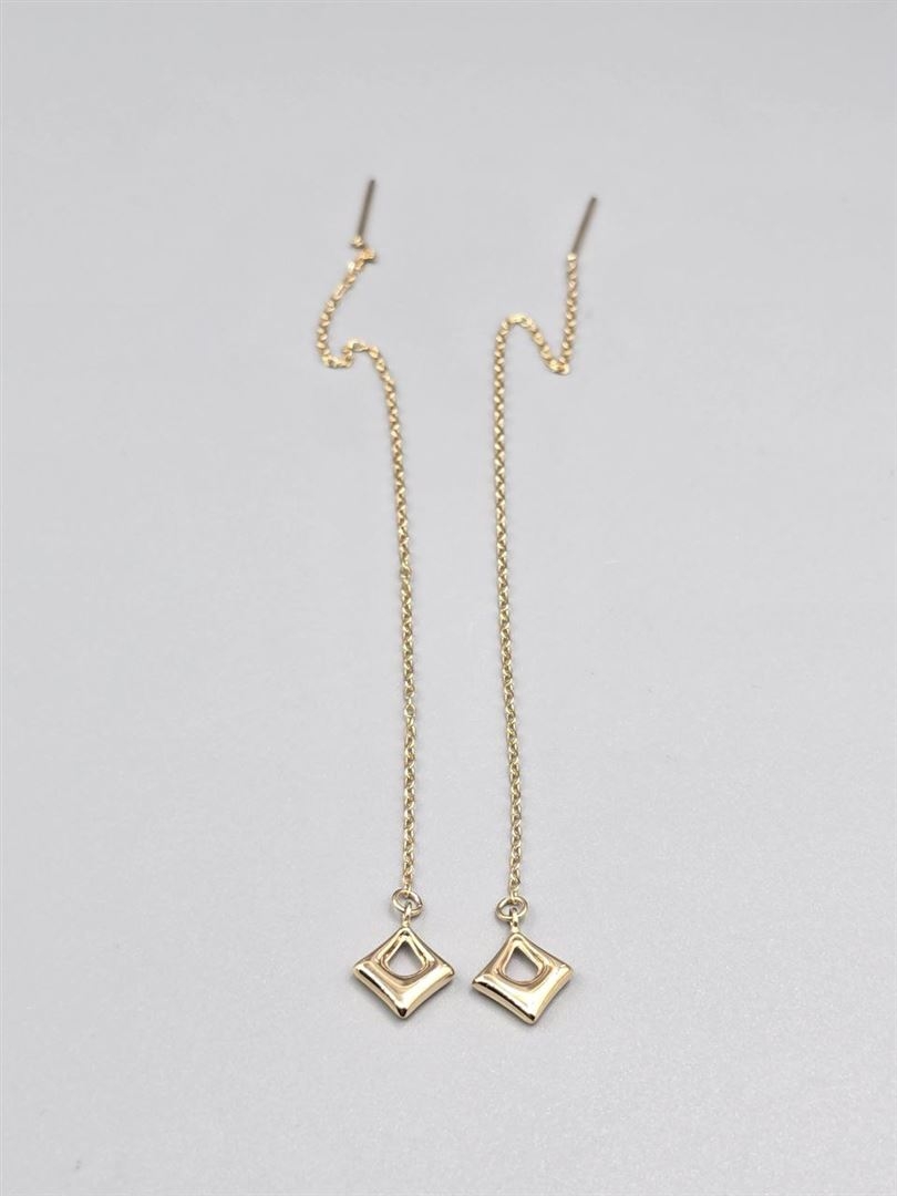 گوشواره بخیه مینیمال