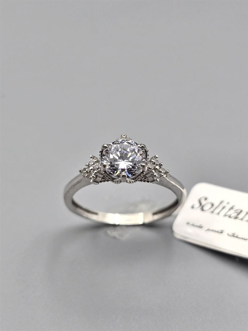 انگشتر سولیتر