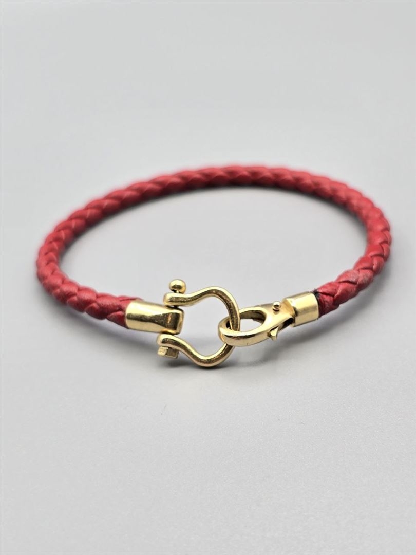 دستبند چرم امگا