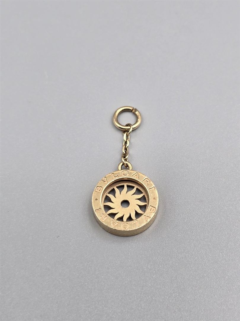 اویز دستبند بولگاری