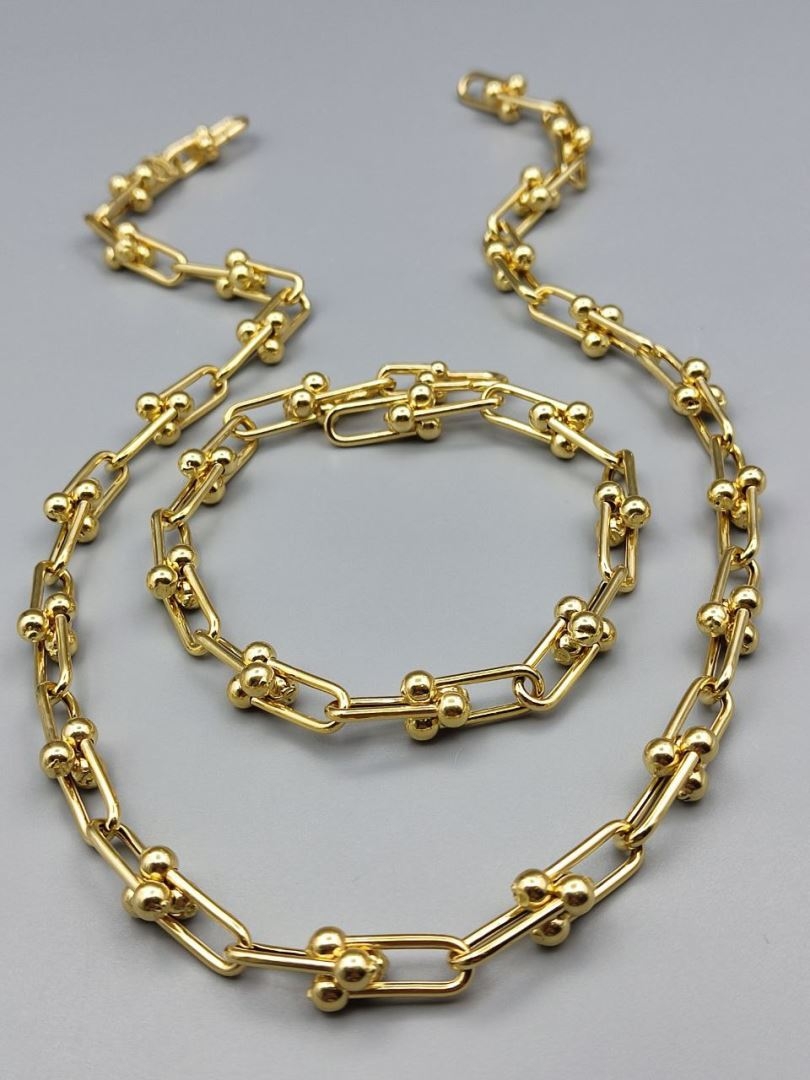 گردنبند و دستبند تیفانی گلستانه