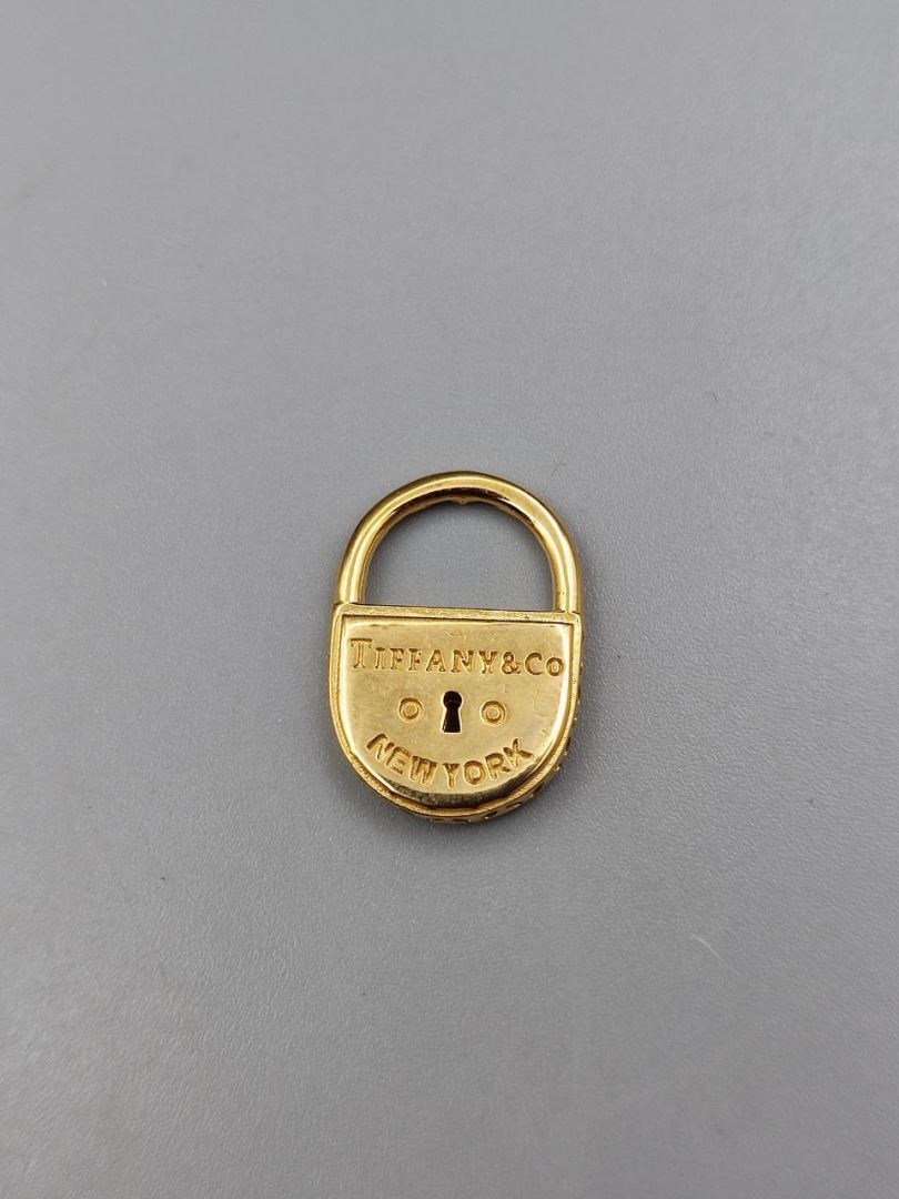 آویز طرح تیفانی