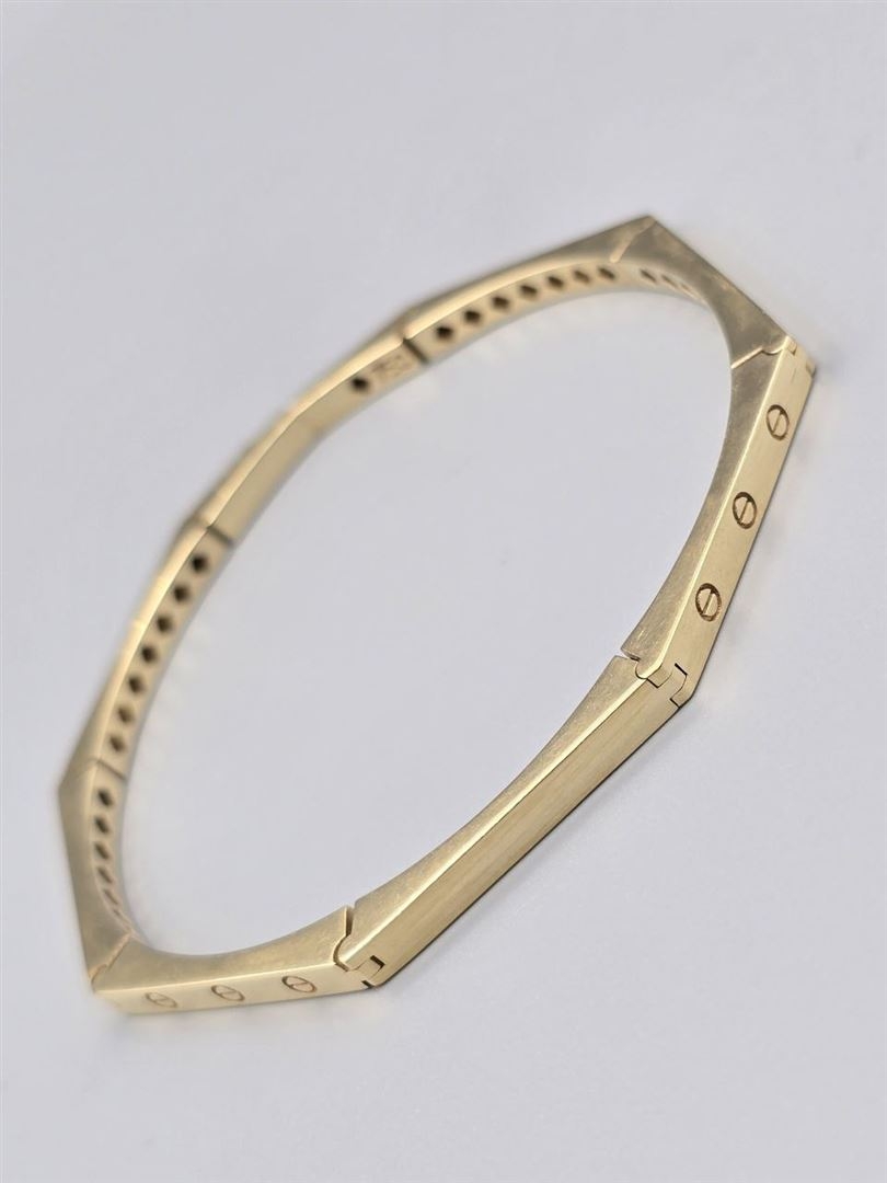 دستبند شش ضلعی