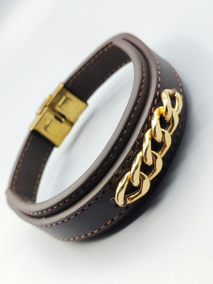 دستبند آراد