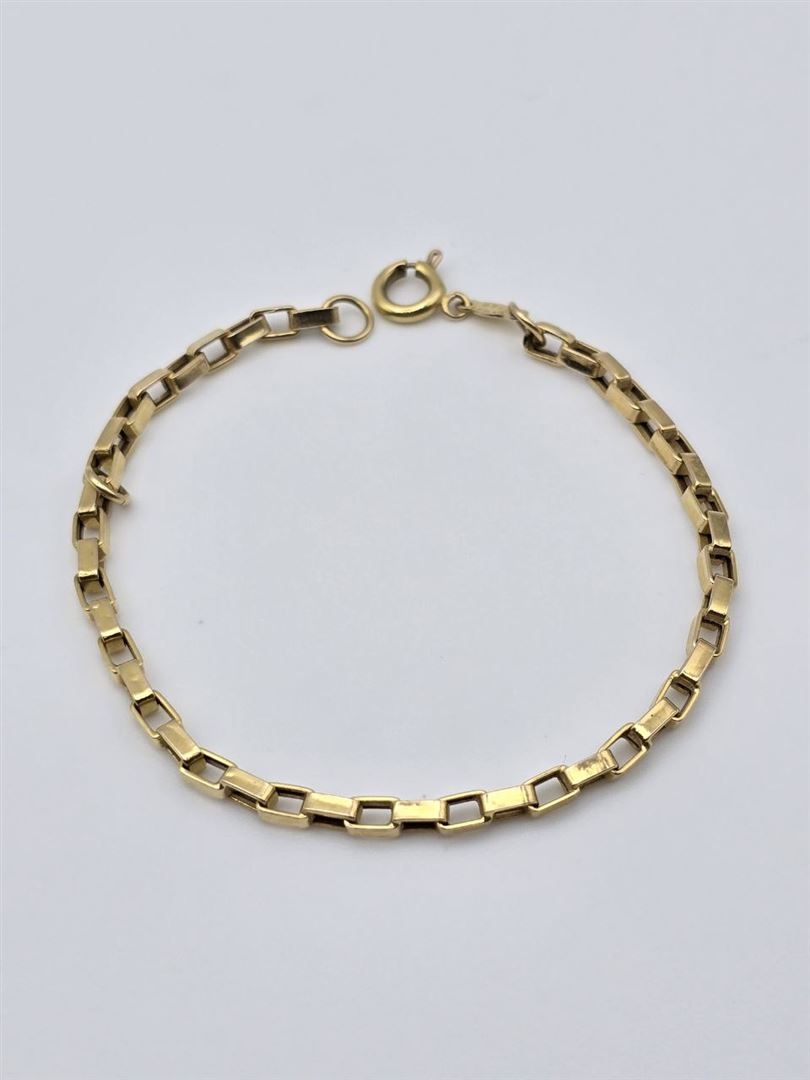 دستبند دیپلمات