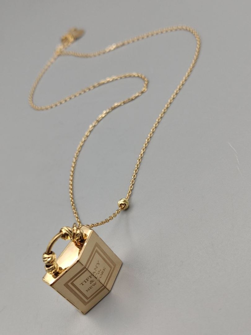 گردنبند طرح تیفانی