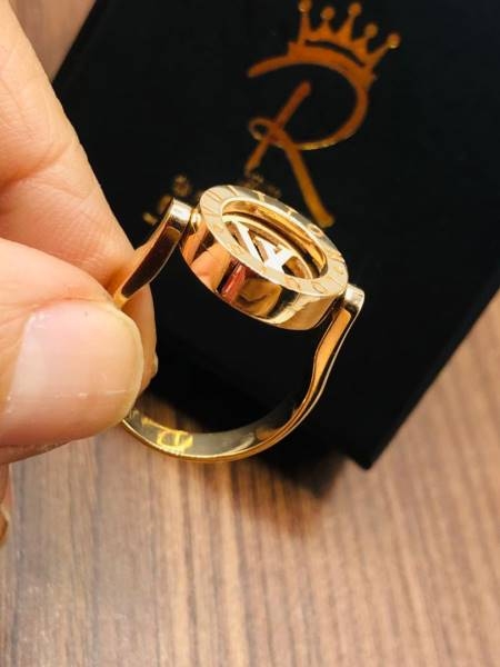 انگشتر لویی ویتون