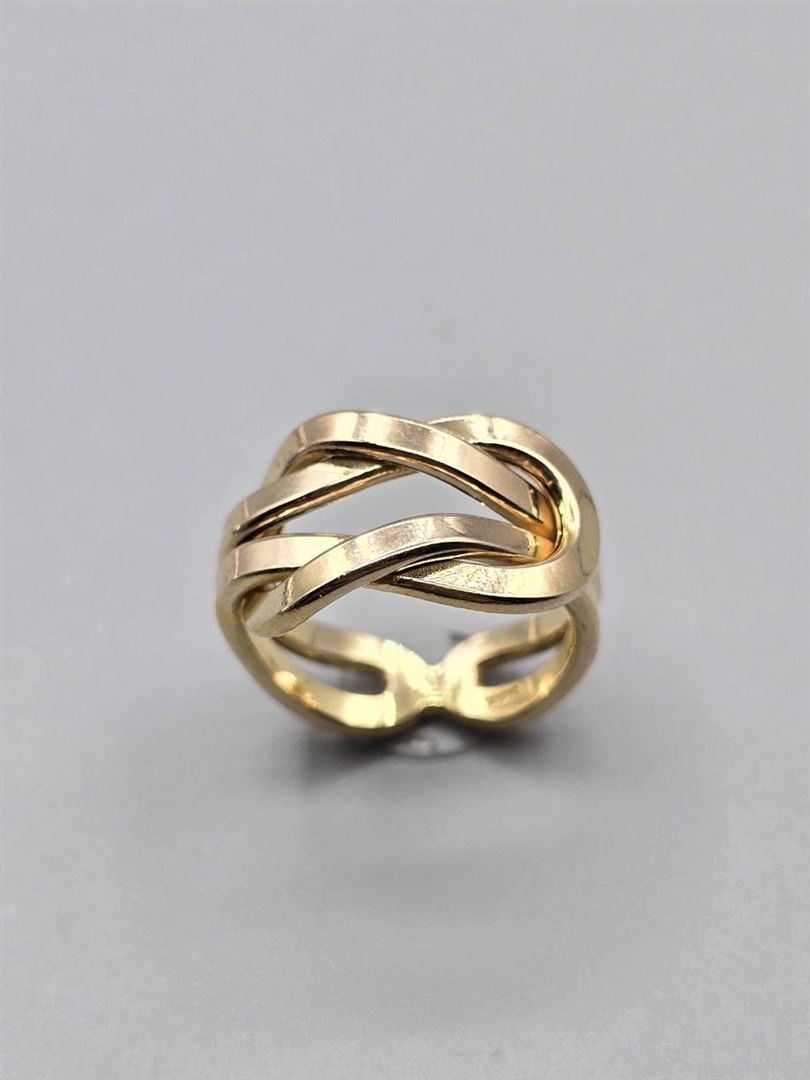 انگشتر امگا