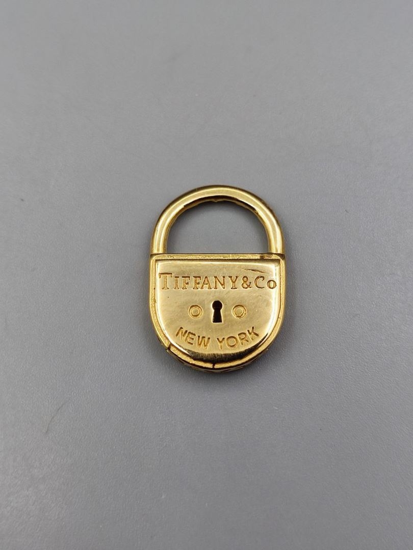 آویز طرح تیفانی