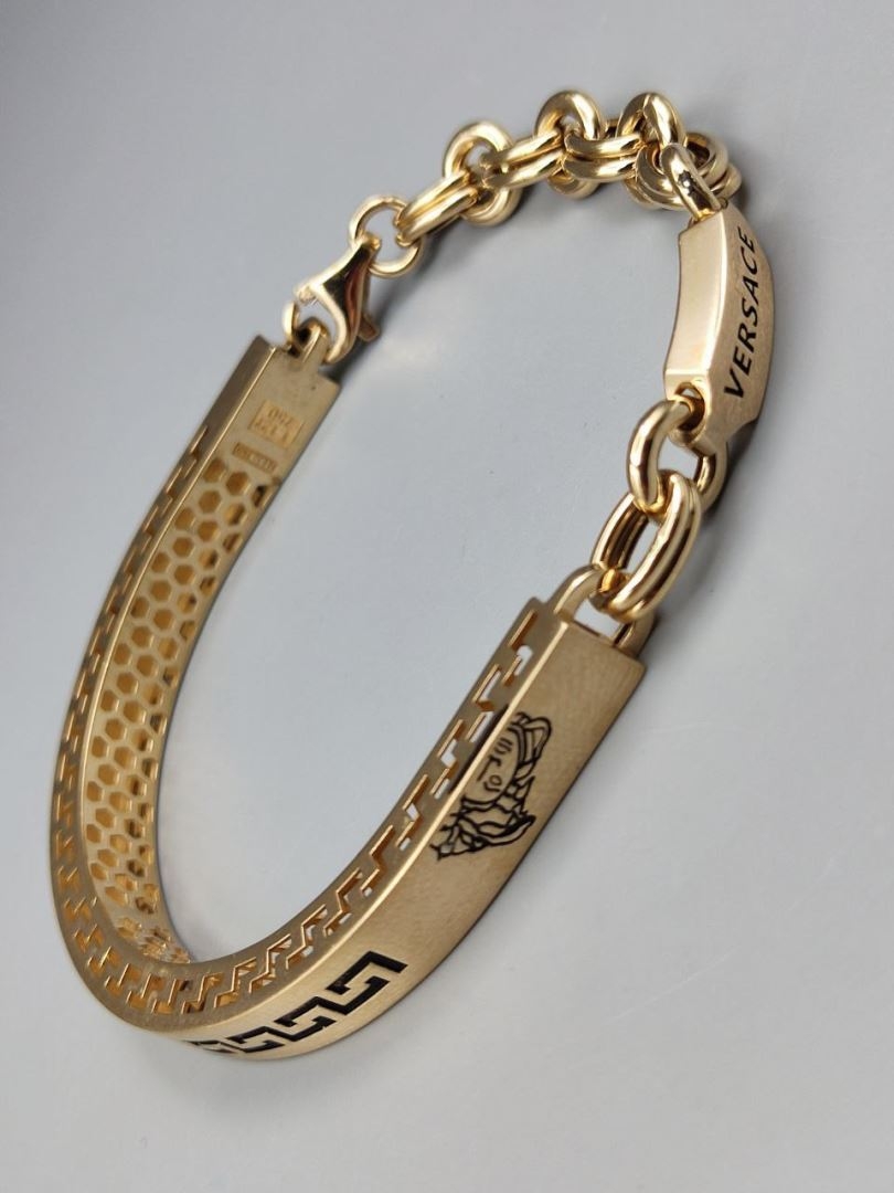 دستبند ورساچه