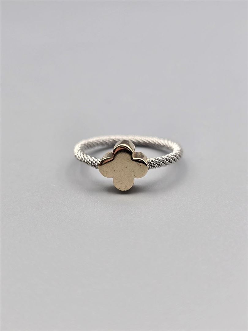 انگشتر فرد ونکلیف