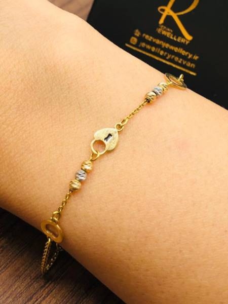 دستبند ظریف دوریکا