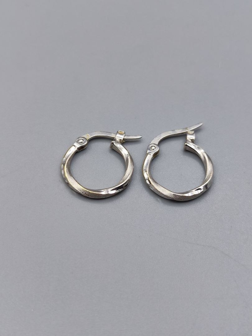 گوشواره حلقه ای