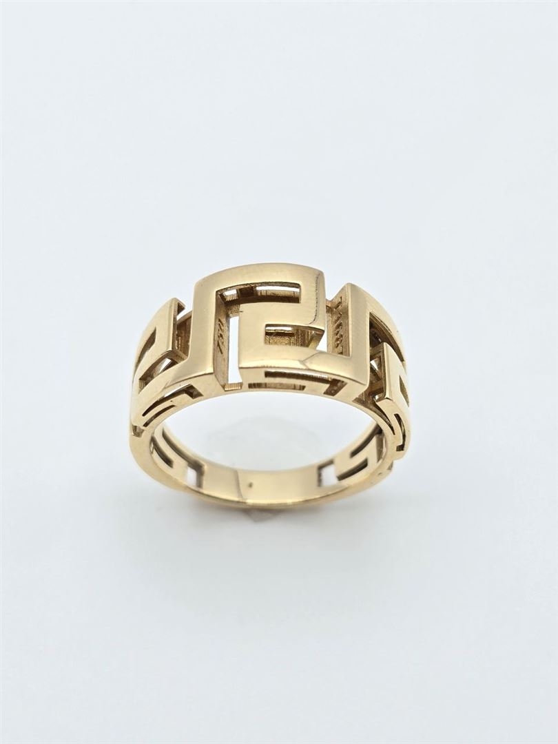 انگشتر ورساچه