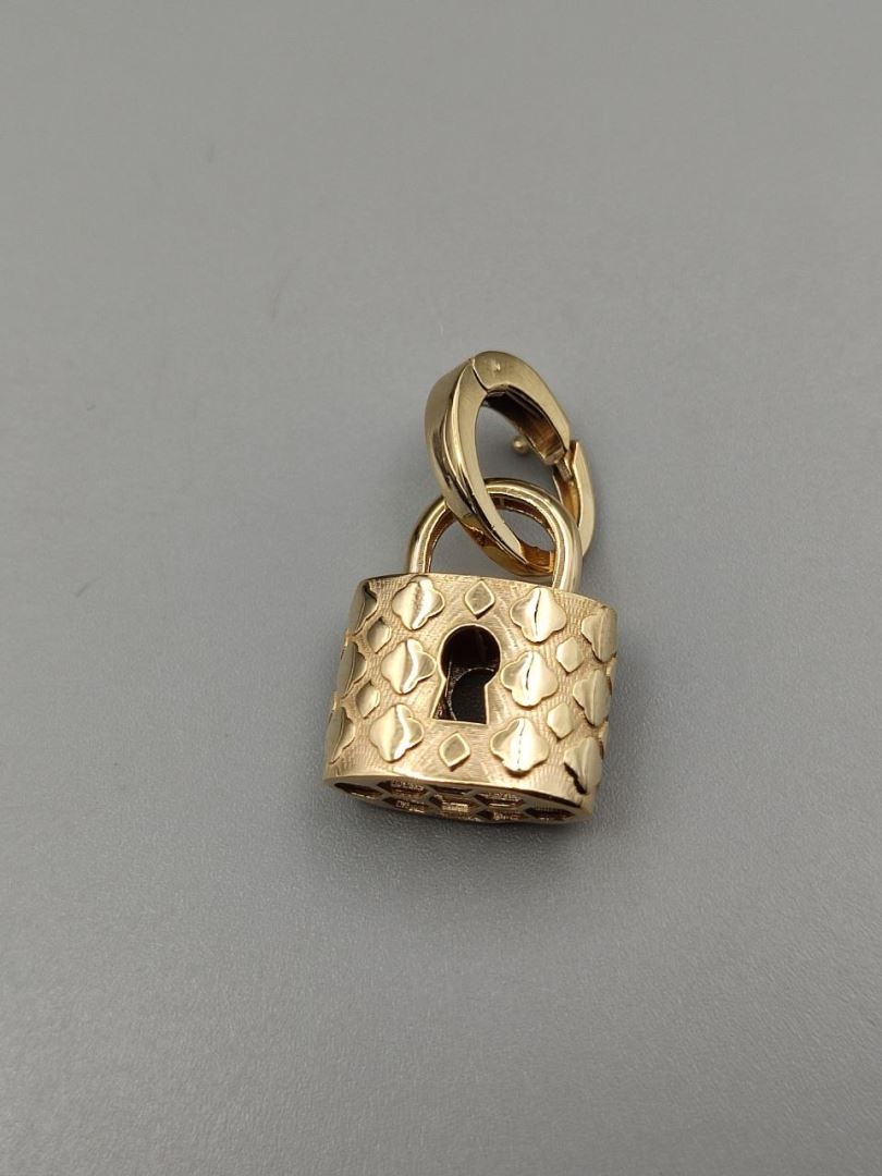 اویز قفل تیفانی